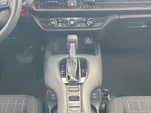 Used 2024 Honda HR-V LX image 19