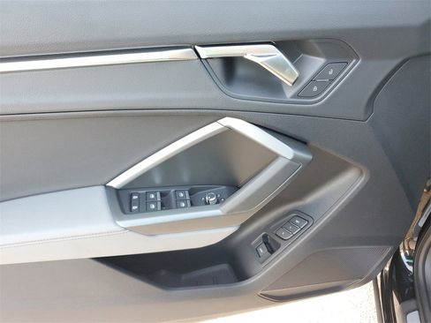 New 2025 Audi Q3 2.0T Premium image 24