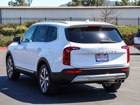 Used 2022 Kia Telluride S FWD image 5