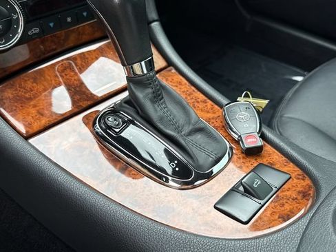 Used 2008 Mercedes-Benz CLK 550 Cabriolet image 27