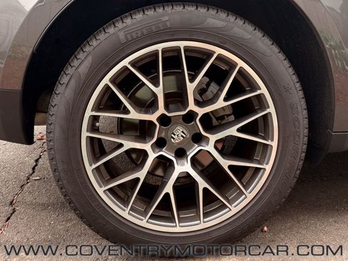 Used 2018 Porsche Macan S AWD/4WD image 9