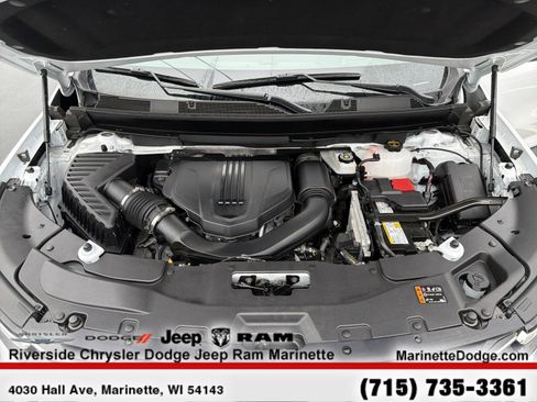 Used 2025 Chevrolet Traverse LT AWD/4WD image 13