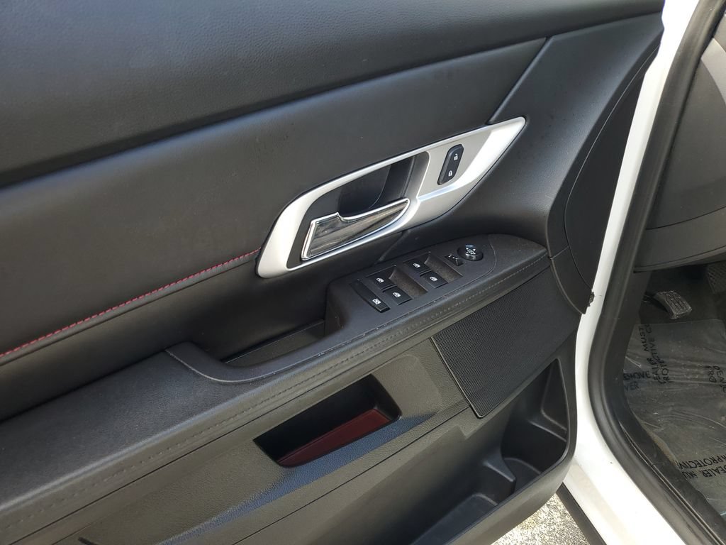 Used 2017 GMC Terrain SLE FWD image 18