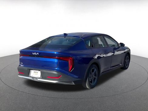 Used 2025 Kia K4 LXS image 15