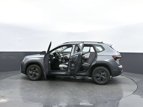 Used 2025 Volkswagen Taos S FWD image 38