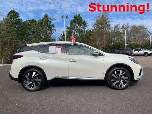 Used 2024 Nissan Murano SL image 2