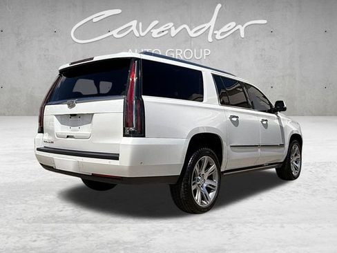 Used 2017 Cadillac Escalade ESV Premium Luxury image 16