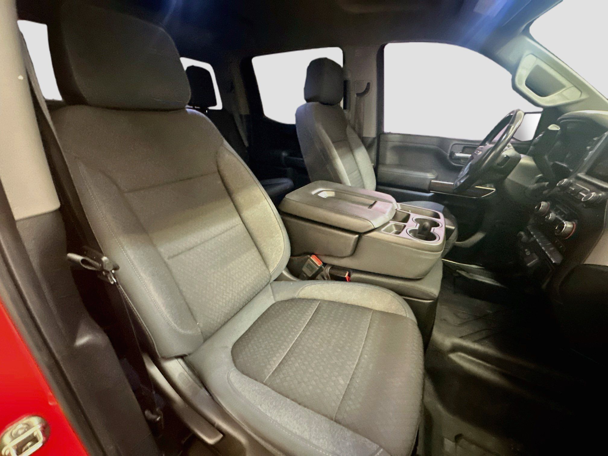 Used 2019 Chevrolet Silverado 1500 LT w/ All-Star Edition AWD/4WD image 32