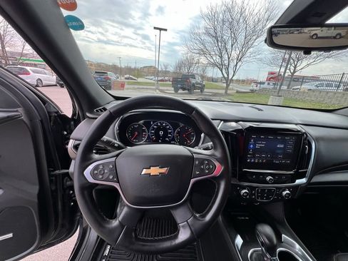 Used 2023 Chevrolet Traverse Premier AWD/4WD image 48