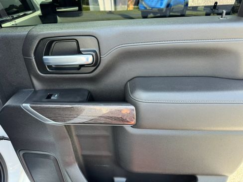 Used 2020 Chevrolet Silverado 2500 LTZ w/ LTZ Premium Package RWD image 47