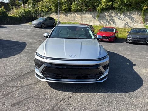 New 2026 Hyundai Sonata SEL image 2