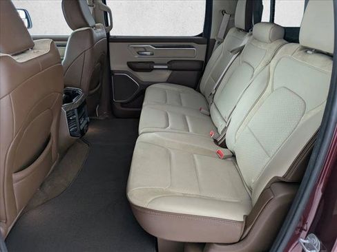 Used 2019 RAM 1500 Laramie AWD/4WD image 17