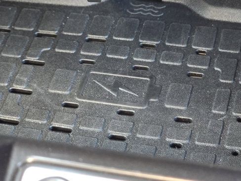 Used 2024 Ford Bronco Badlands image 13