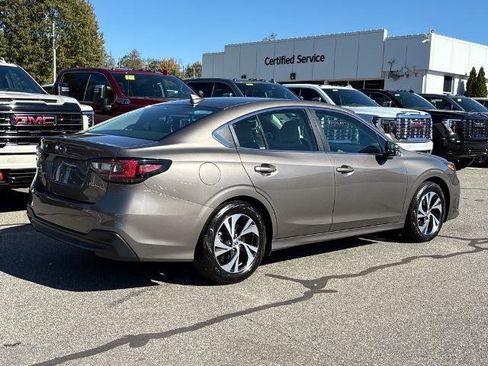 Used 2022 Subaru Legacy Premium image 2