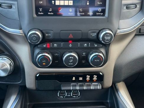 Used 2020 RAM 1500 Laramie AWD/4WD image 33