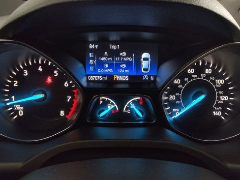 Used 2019 Ford Escape SE FWD image 23