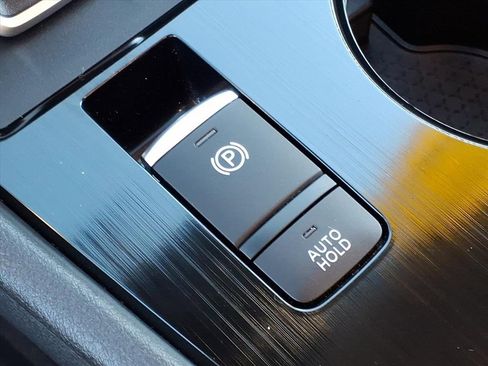 Certified 2023 Nissan Rogue SV w/ SV Premium B Package image 18