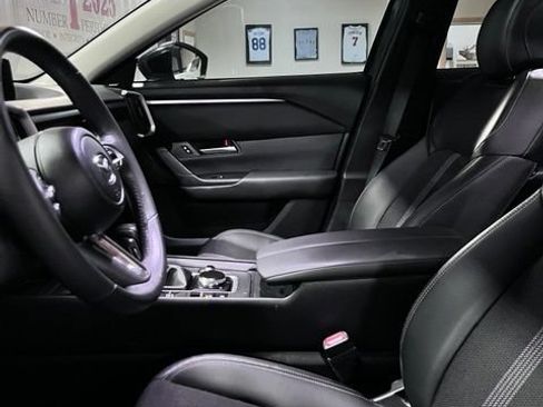 Used 2024 MAZDA CX-50 AWD 2.5 S w/ Premium Package image 11