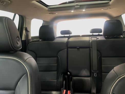 Used 2020 GMC Acadia Denali w/ Technology Package image 12