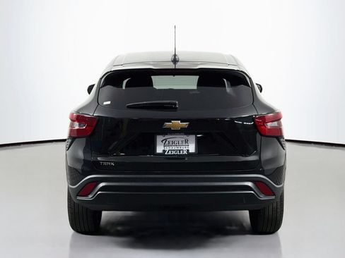 Used 2024 Chevrolet Trax LS FWD image 6