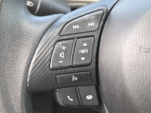 Used 2015 MAZDA MAZDA3 i Sport FWD image 29
