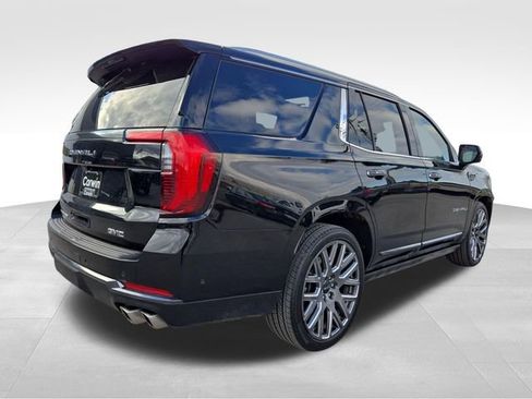 Used 2025 GMC Yukon Denali Ultimate w/ LPO, Floor Liner Package image 13