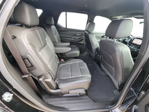 Used 2023 Chevrolet Traverse RS AWD/4WD image 43