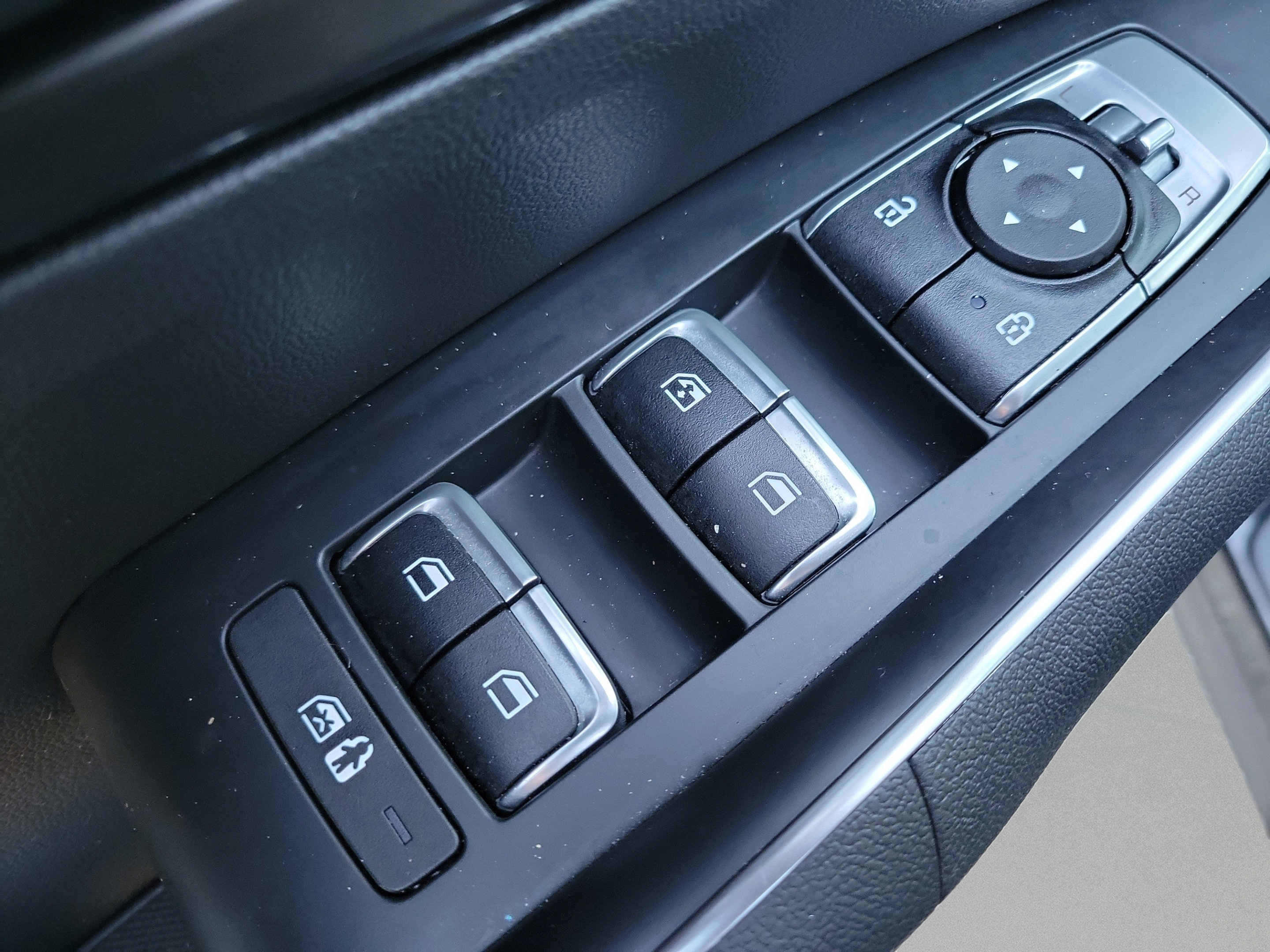 Certified 2023 Kia Sorento EX AWD/4WD image 14