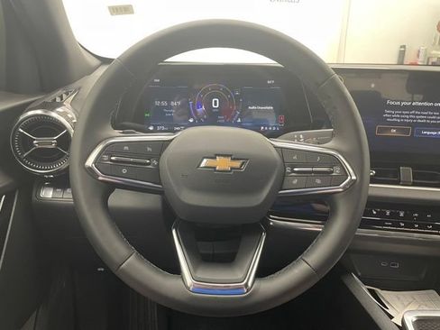 New 2026 Chevrolet Equinox LT w/ Safety and Technology Package AWD/4WD image 9