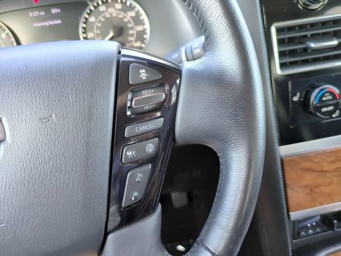 Used 2024 Nissan Armada SL w/ Captain's Chairs Package AWD/4WD image 22