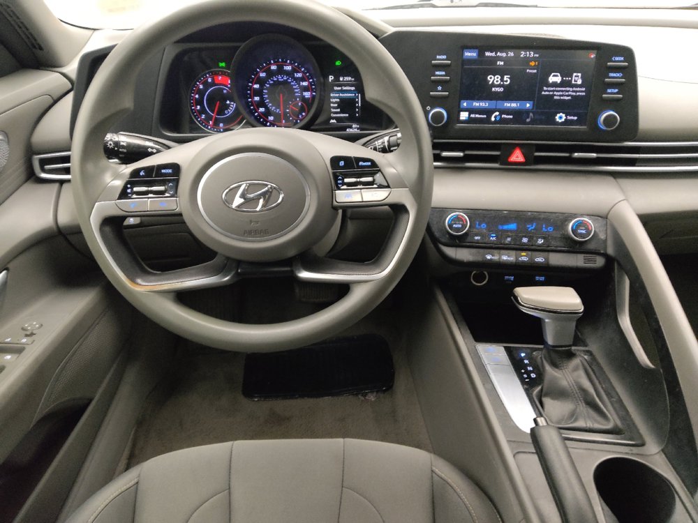 Used 2023 Hyundai Elantra SEL w/ Cargo Package FWD image 22
