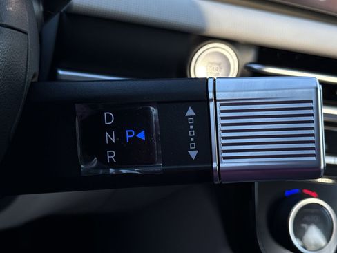 New 2026 Hyundai Tucson Blue SE image 22