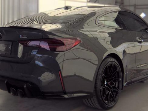 Used 2027 BMW M4 Competition RWD image 4
