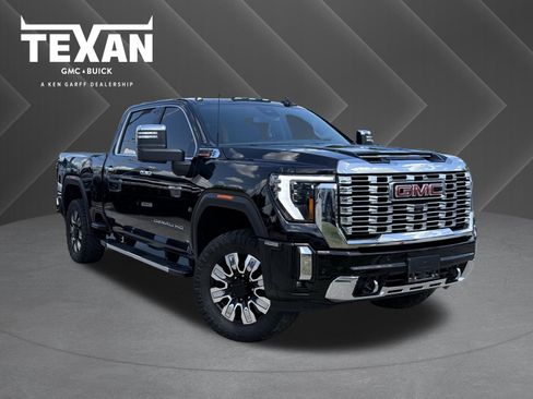 Used 2024 GMC Sierra 2500 Denali AWD/4WD image 1