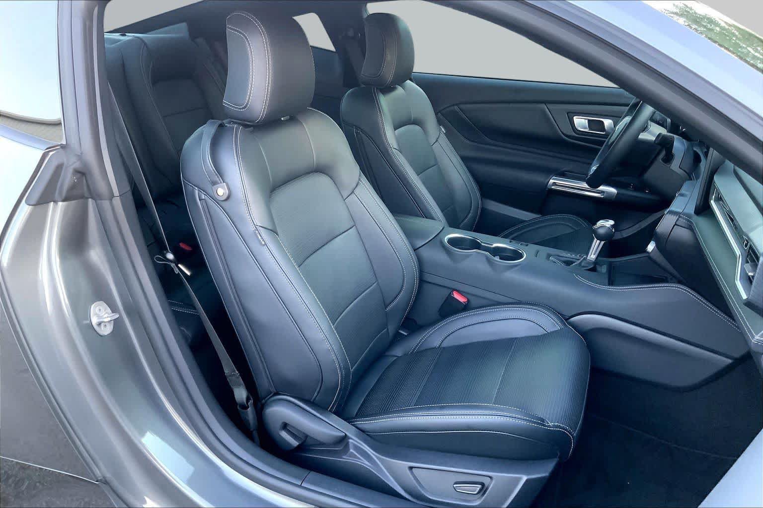 Used 2026 Ford Mustang Premium RWD image 9