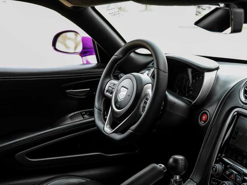 Used 2013 SRT Viper GTS w/ GTS Laguna Interior Pkg image 14