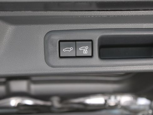 Used 2026 Toyota Sequoia Limited AWD/4WD image 37