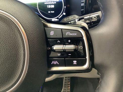 Certified 2023 Kia Sorento SX Prestige image 13