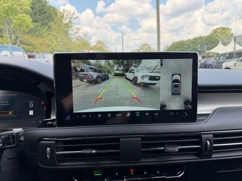 New 2025 Lincoln Corsair FWD w/ Equipment Group 101A image 9