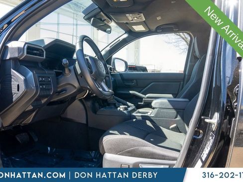 Used 2025 Toyota 4Runner SR5 image 3