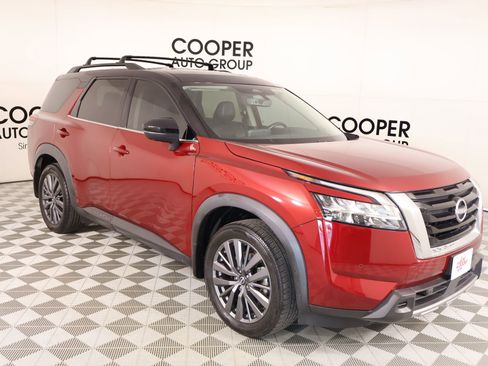 Used 2023 Nissan Pathfinder SL w/ SL Premium Package FWD image 1
