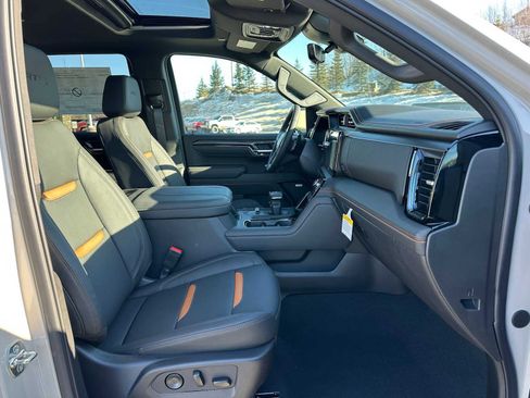 New 2026 GMC Sierra 1500 AT4 w/ AT4 Premium Package image 10