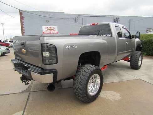 Used 2012 Chevrolet Silverado 2500 LTZ w/ LTZ Plus Package AWD/4WD image 6