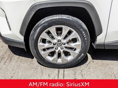 Used 2021 Toyota RAV4 XLE Premium AWD/4WD image 14