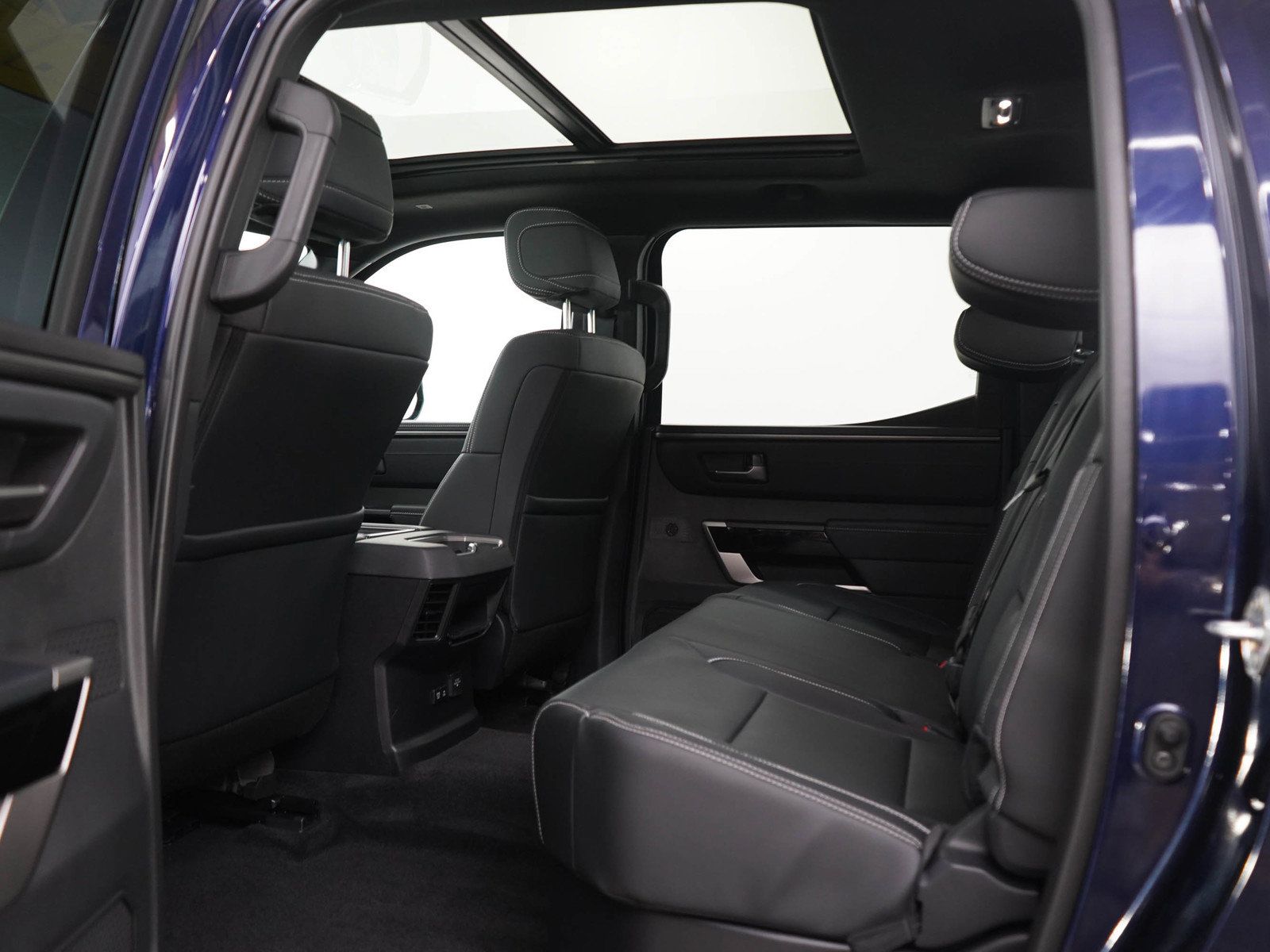 Used 2026 Toyota Tundra Limited AWD/4WD image 18