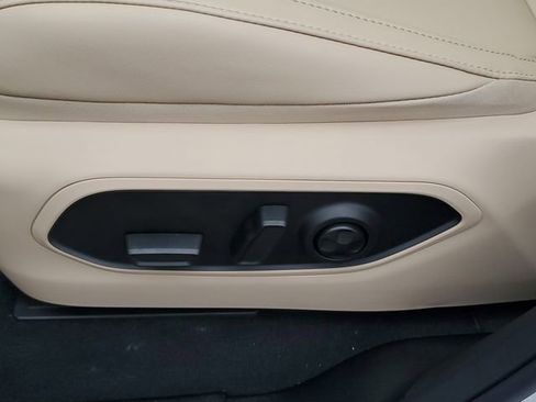 New 2025 Jeep Grand Cherokee L Limited image 17