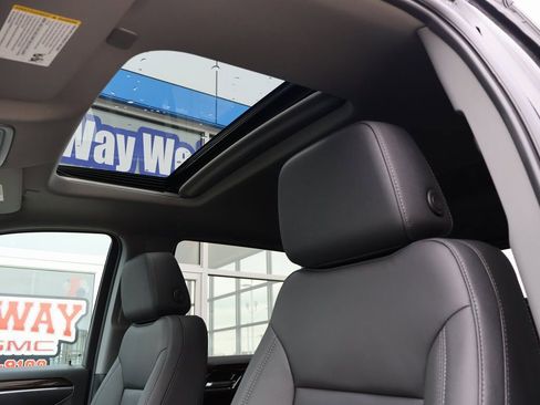 New 2026 GMC Sierra 1500 Elevation w/ Elevation Premium Package AWD/4WD image 27