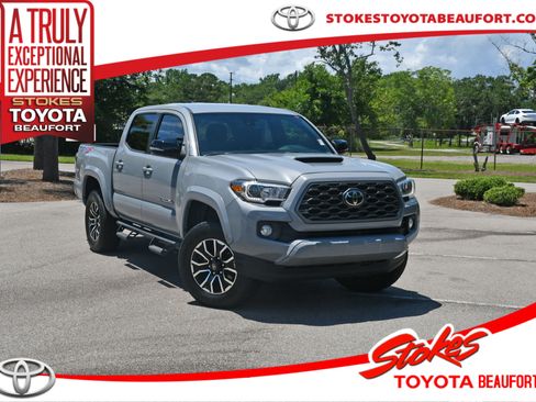 Used 2020 Toyota Tacoma TRD Sport AWD/4WD image 1