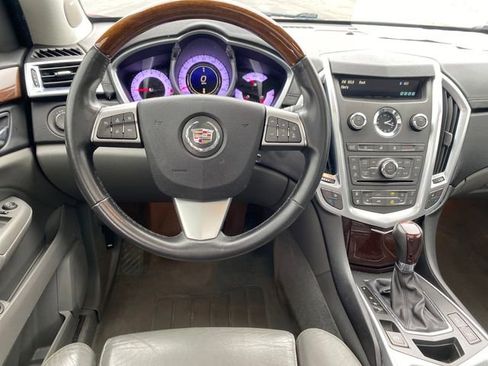 Used 2010 Cadillac SRX Luxury image 7