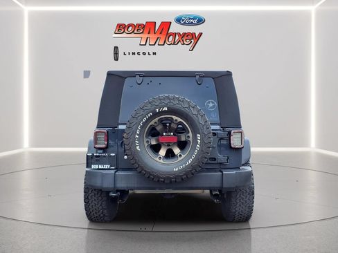 Used 2018 Jeep Wrangler Unlimited Sport S AWD/4WD image 6